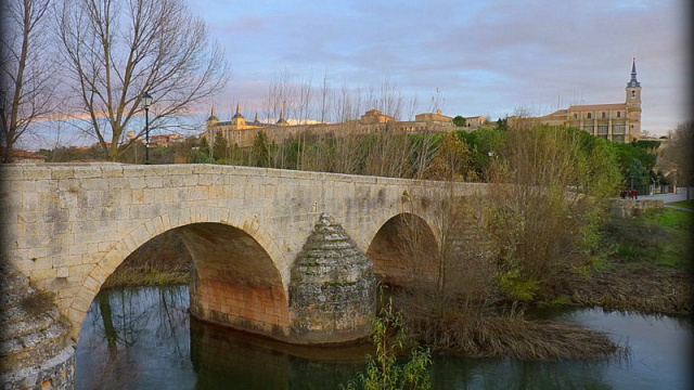 Puente Medieval