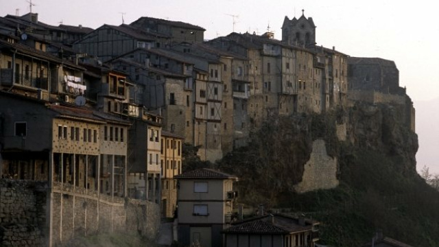 Las Casas Colgantes