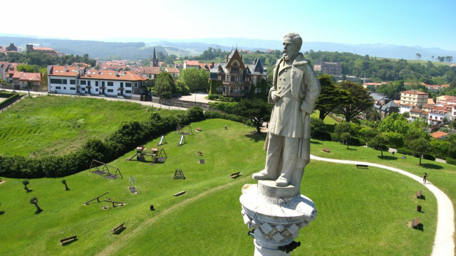 Monumento al Marqués de Comillas